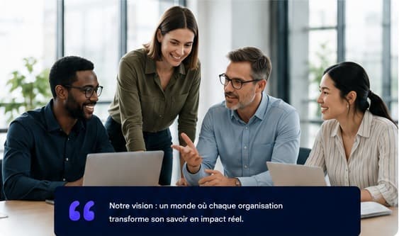 Équipe en collaboration autour d’un ordinateur